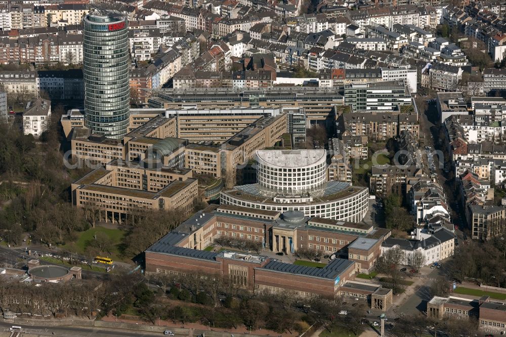 Aerial photograph Düsseldorf - View onto the inner city of Düsseldorf in the state North Rhine-Westphalia.In the shot are among others the Museum Kunsthalle, the Victoria-House, the Congress Hall and the Rhine Terrace