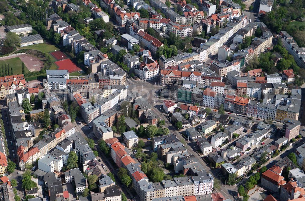 Halle / Saale from above - Der Rannischer Platz und Mehrfamilienhäuser im Ortsteil Innenstadt in Halle, Sachsen-Anhalt. The place Rannischer Platz and blocks of flats in the district Innenstadt in Halle, Saxony-Anhalt.