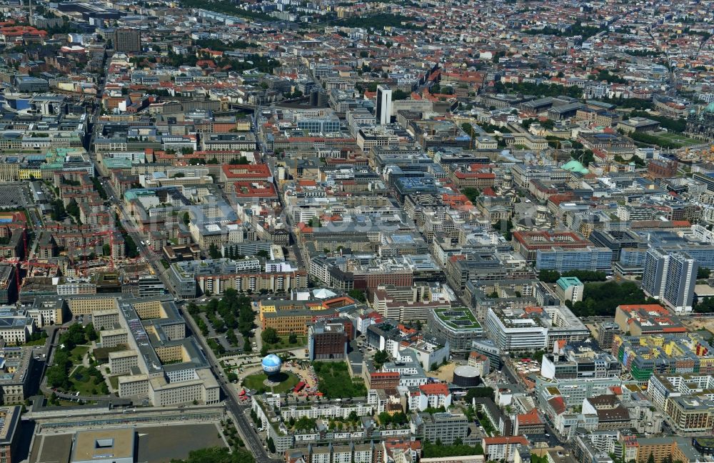 Berlin Mitte from above - Stadtteilansicht Innenstadtbereich an den Achsen Friedrichstraße und Wilhelmstraße mit dem Gebäude des Ministerium / Bundesministerium der Finanzen in Berlin Mitte. //Partial view of city downtown area on the axles Friedrichstrasse and Wilhelmstrasse in Berlin Mitte