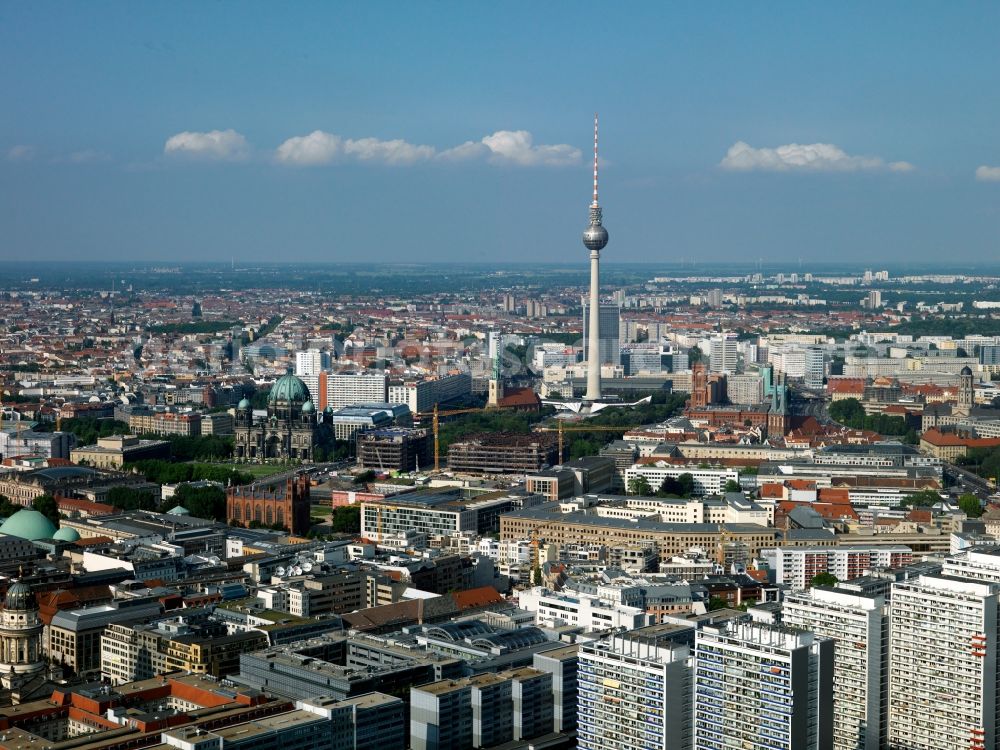 Aerial image Berlin - Partial view of downtown city center area east of the high-rise buildings in the residential area on Leipziger Strasse in Berlin Mitte