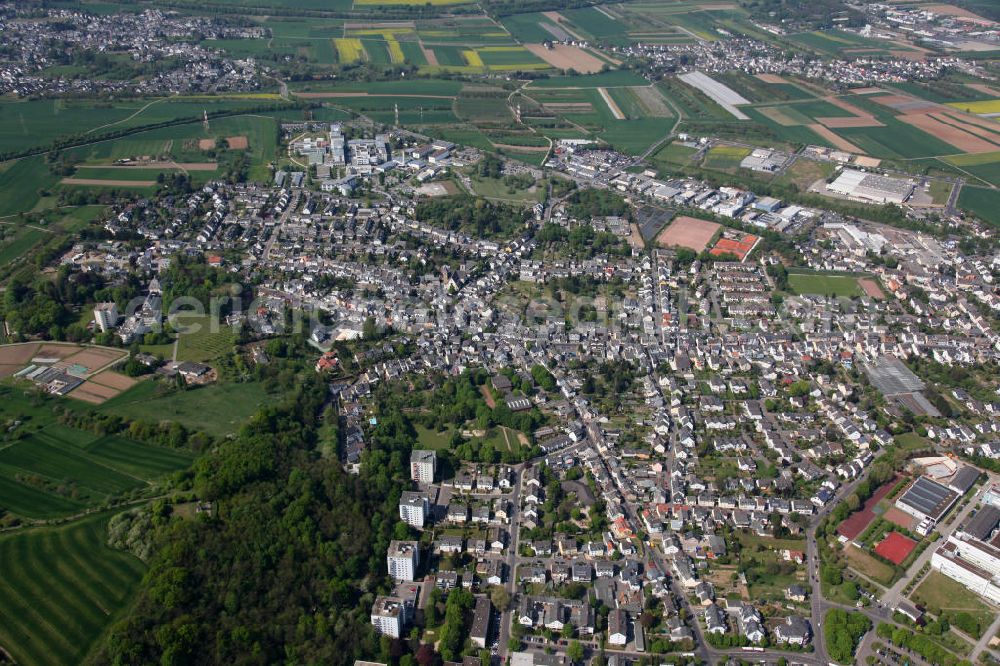 Koblenz Metternich from the bird's eye view: Blick auf den Stadtteil Koblenz - Metternich. Im Bild die Wohngebiete an der Winninger Straße / Rübenacher Straße. The Koblenz district - Metternich.