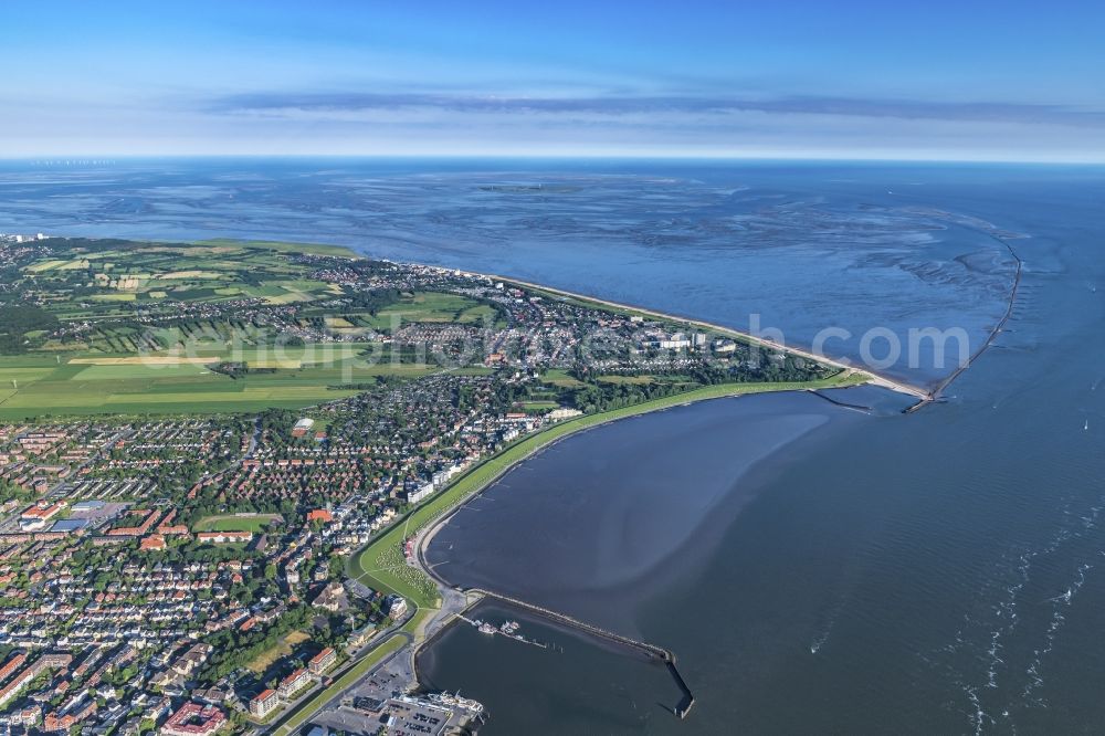 Cuxhaven from the bird's eye view: View of the spa quarters of Doese on the coast of North and Wadden Sea in Cuxhaven in the state of Lower Saxony