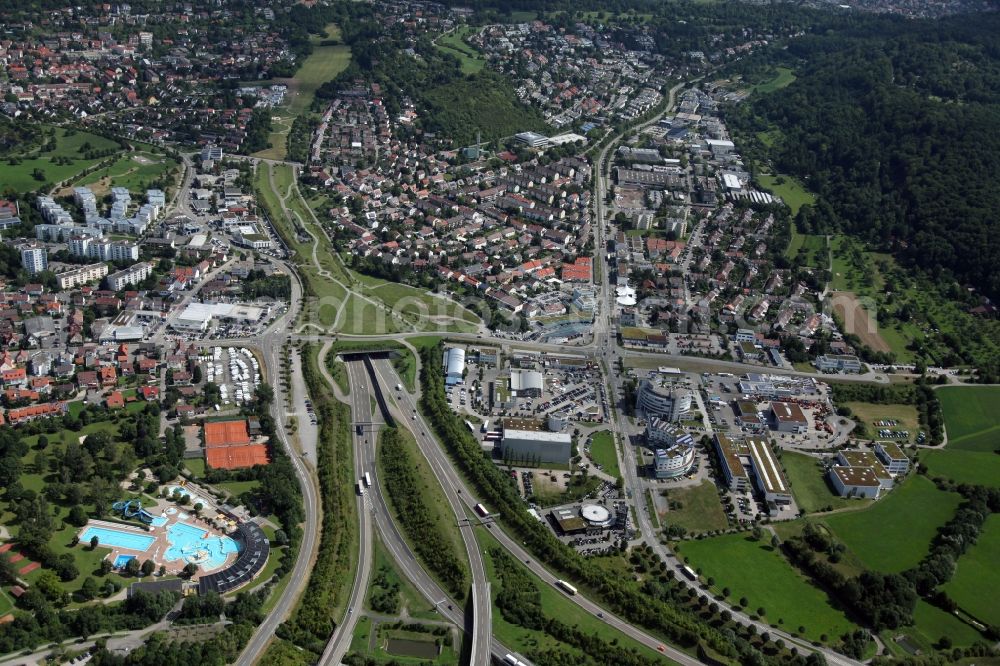 Leonberg from the bird's eye view: Partial view of the city Leonberg, with the commerical area on Rantelstrasse near to the highway BAB 8 / E52 in the tate of Baden-Wuerrttemberg