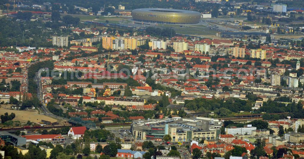 Danzig / Gdansk from above - Der Stadtbezirk Letnica in Danzig / Gdansk, Polen. Im Hintergrund ist das neue Fußballstadion PGE Arena zu sehen. The borough Letnica in Gdansk, Poland. In the background the football stadium PGE Arena can be seen.