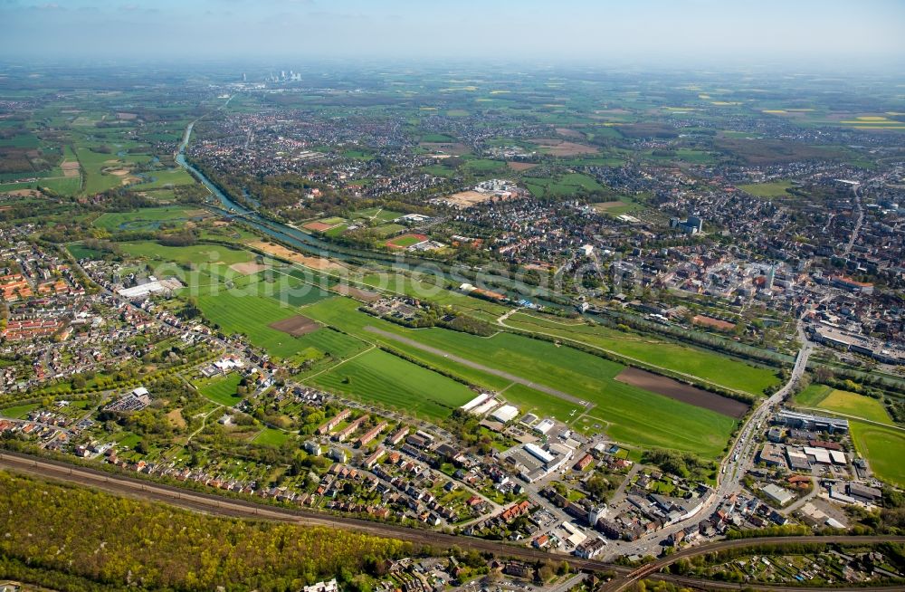 Hamm from the bird's eye view: View of the North of Hamm with the Lippeauen and Lippewiesen area on the riverbanks of Lippe and Datteln-Hamm- Canal in the state of North Rhine-Westphalia. The airfield Hamm-Lippewiesen is located here