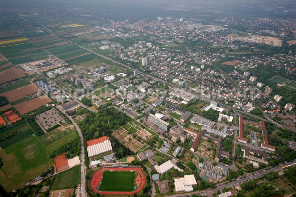 Mainz from above - View of the Oberstadt part of Mainz in the state of Rhineland-Palatinate. The district consists of several residential buildings and estates and extensive green spaces. It is located on the riverbank of the Rhine