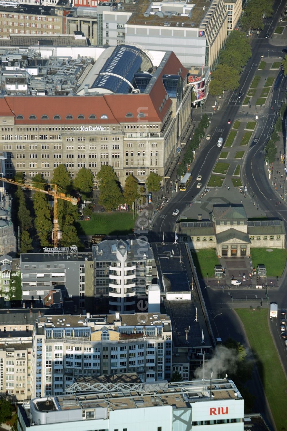 Aerial photograph Berlin - View of the Charlottenburg part of Berlin with the Department Store of the West KaDeWe and the U-Bahn station Wittenbergplatz