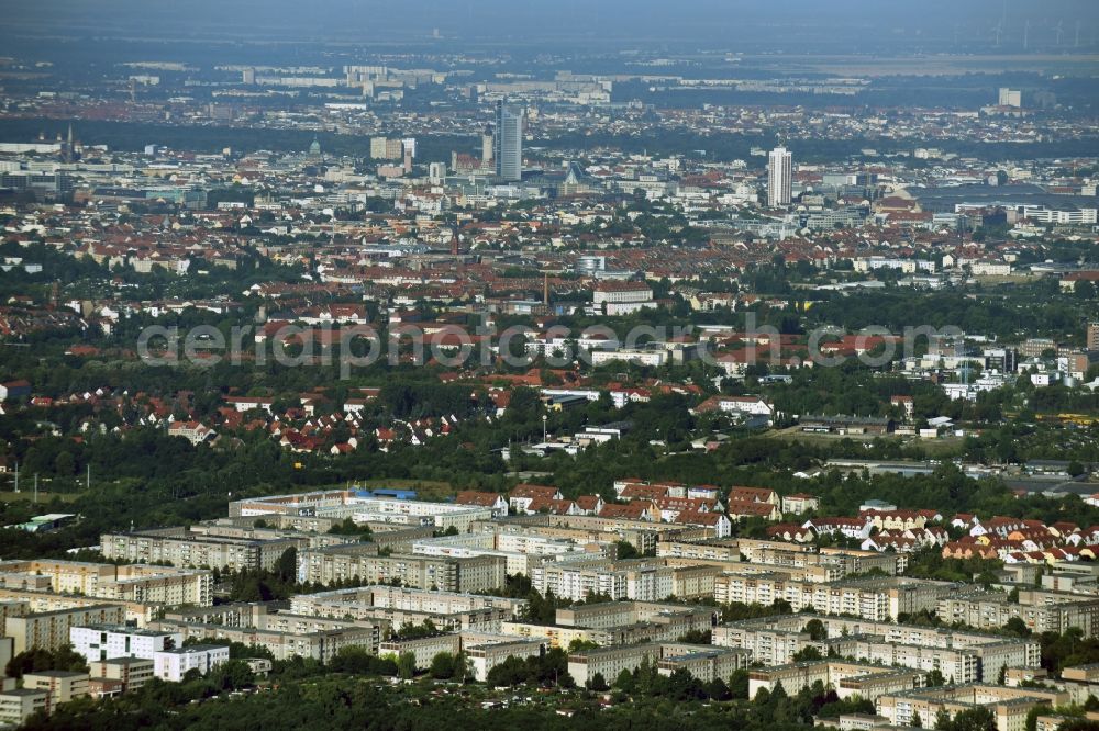 Aerial image Taucha - Skyscrapers in the residential area of industrially manufactured settlement destrict Paunsdorf in Leipzig in the state Saxony