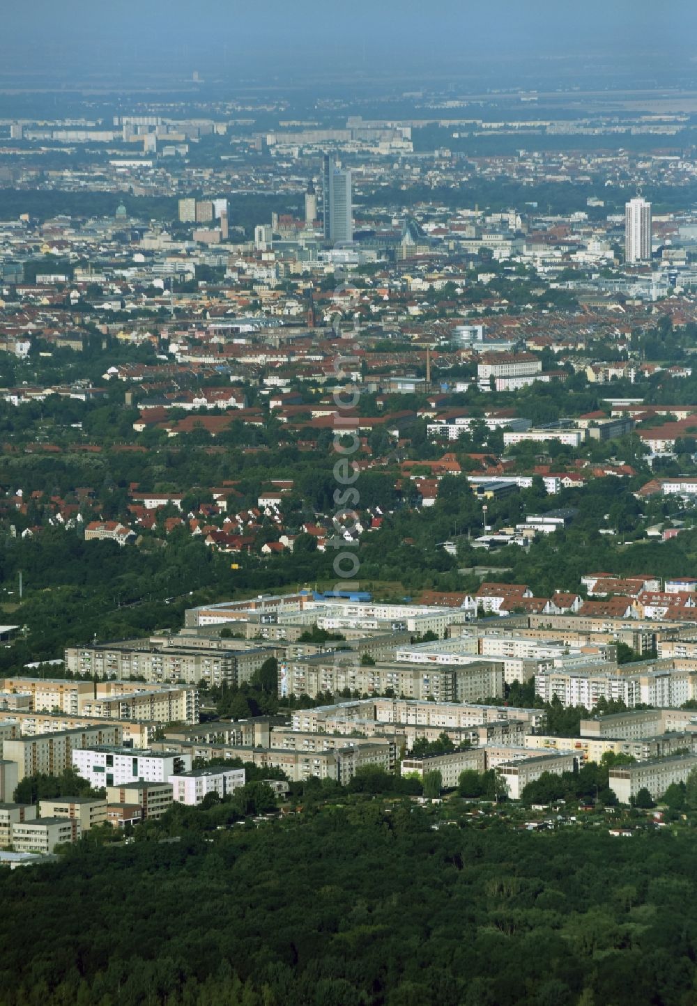 Taucha from above - Skyscrapers in the residential area of industrially manufactured settlement destrict Paunsdorf in Leipzig in the state Saxony