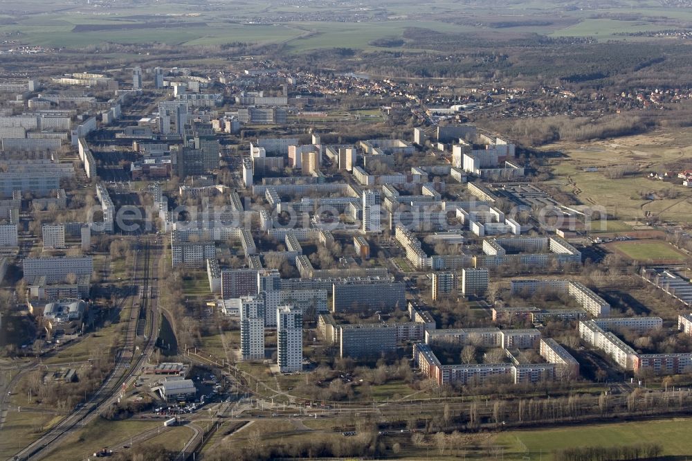 Halle from the bird's eye view: Stadtteilansicht mit Plattenbauten / Mehrfamilienhäuser im Stadtteil Halle-Neustadt in Sachsen-Anhalt. View of industrialized buildings / blocks of flats in the district Neustadt in Saxony-Anhalt.