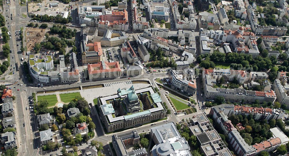 Aerial image Leipzig - Stadtteilansicht Südliches Zentrum, geprägt durch das Bundesverwaltungsgericht, das Landgericht, die Polizeidirektion Leipzig sowie Wohn- und Geschäftshäuser in Leipzig, Sachsen. Cityscape of the southern center, characterized by the Federal Administrative Court, the district court, the police authority Leipzig as well as residential houses and commercials.