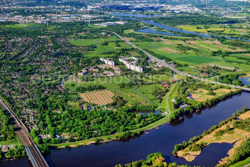 Aerial image Hamburg - View of the neighborhood of Stillhorn along federal motorway A1 in the South of Hamburg in Germany