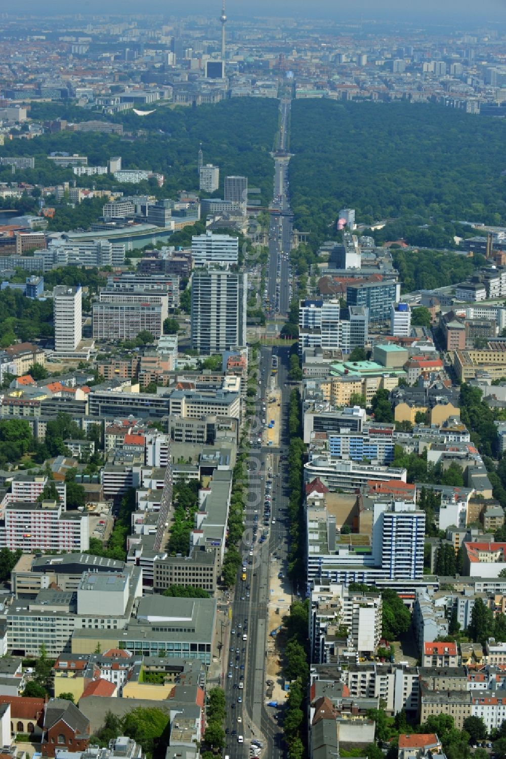 Aerial photograph Berlin - Town partial view from road Bismarck Street to the road of June 17 in Berlin - Charlottenburg