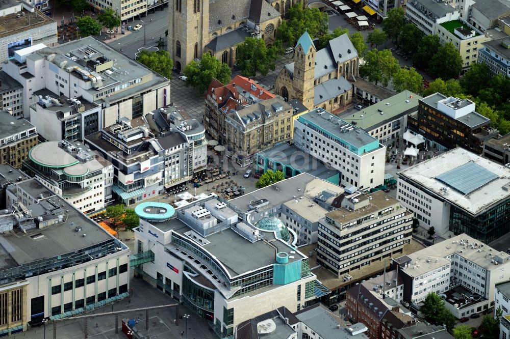 Aerial photograph Dortmund - View of the surrounding area of the Old Market in the city center of Dortmund in the state of North Rhine-Westphalia. Shopping malls and facilities as well as historic buildings are surrounding the square