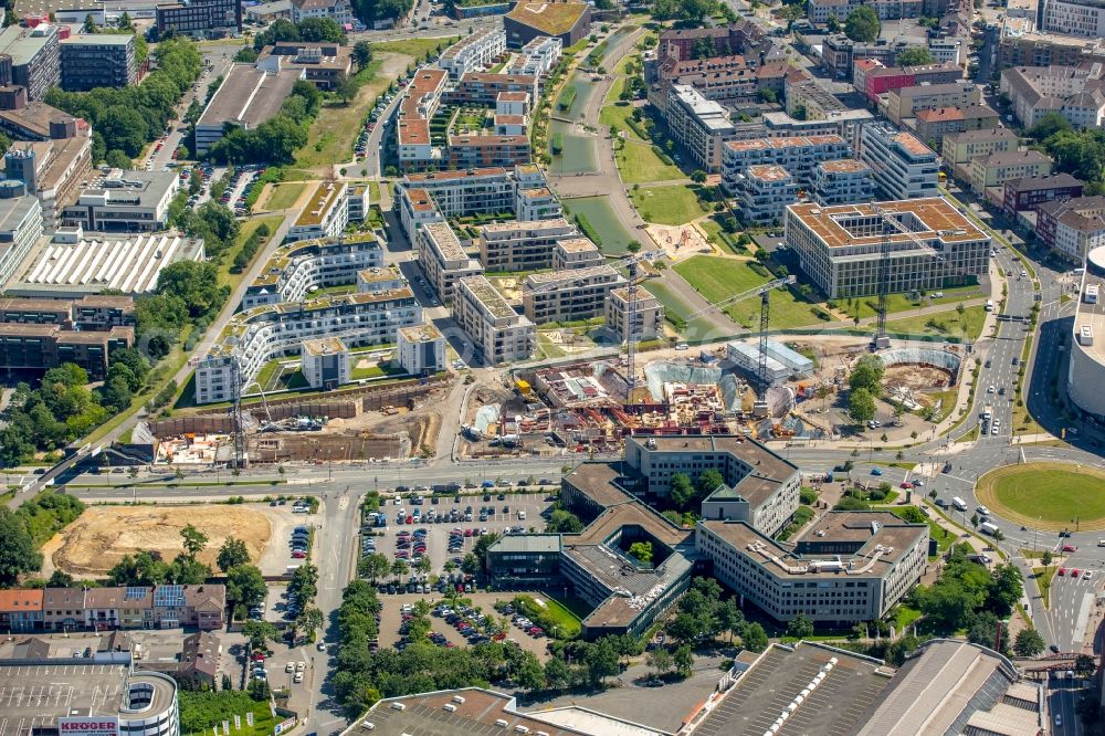 Aerial image Essen - View of the University Quarter and the construction site for the office building of Funke Media Group on Berliner Platz in Essen in the state of North Rhine-Westphalia. The shopping mall Limbecker Platz is located in the foreground