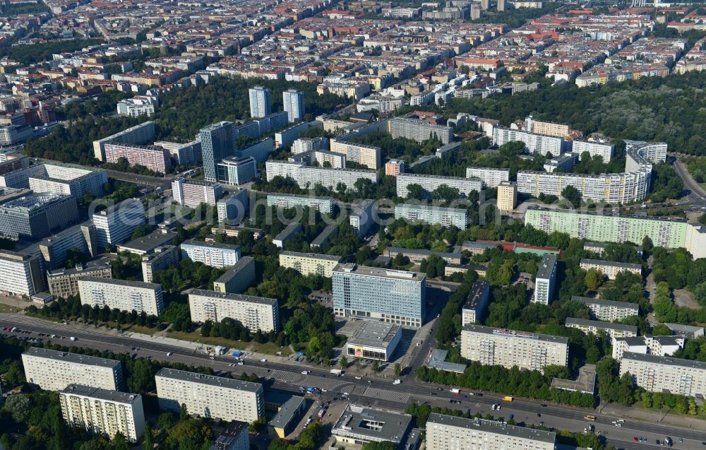 Berlin Mitte from the bird's eye view: Partial view of the city residential areas at Kino International on Karl-Marx-Allee in Berlin - Mitte