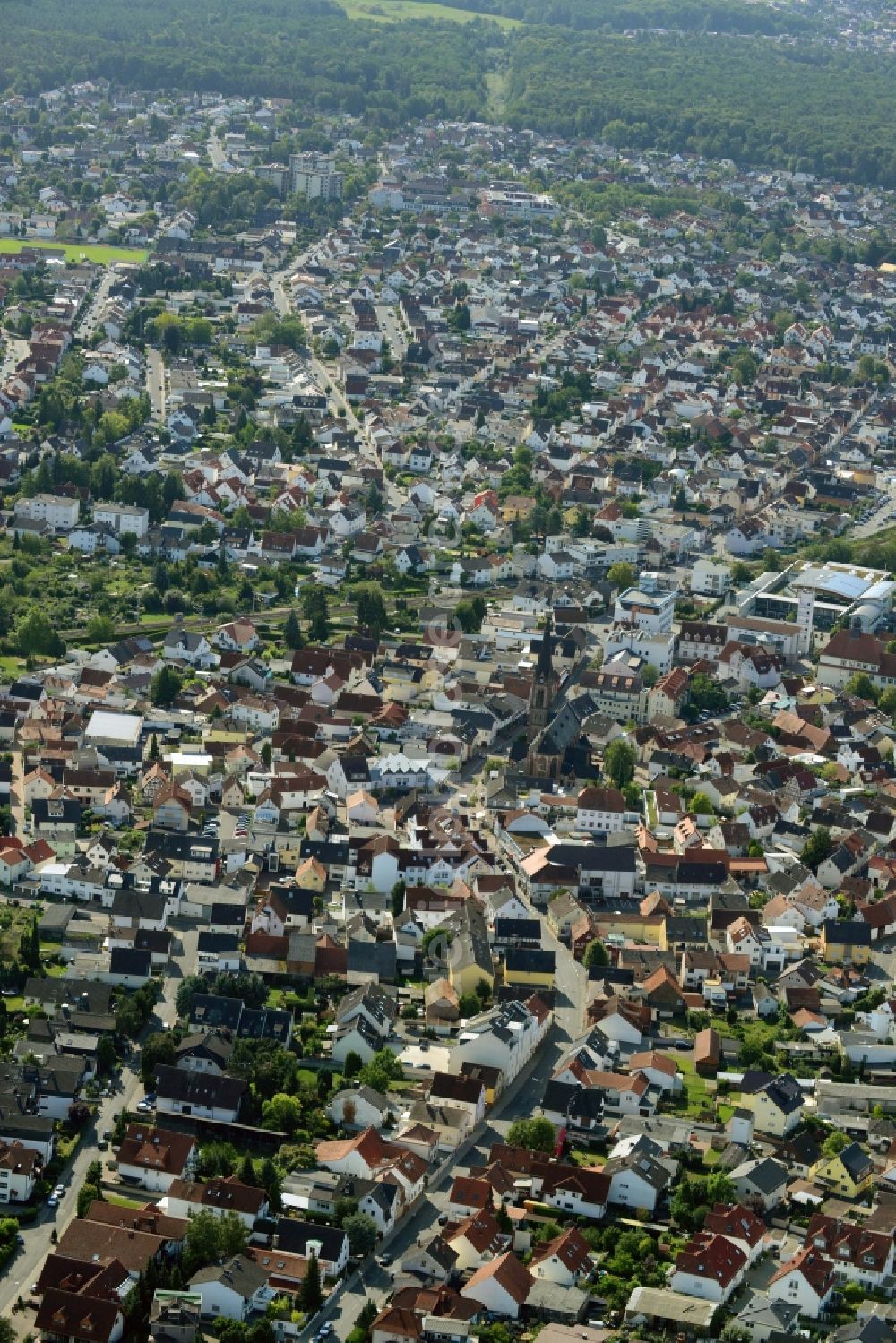 Aerial photograph Ober-Roden - View of the center of Ober-Roden in the state of Hesse. Ober-Roden is located in the North of the main village of Roedermark. The church of Saint Nazarius is located in its centre