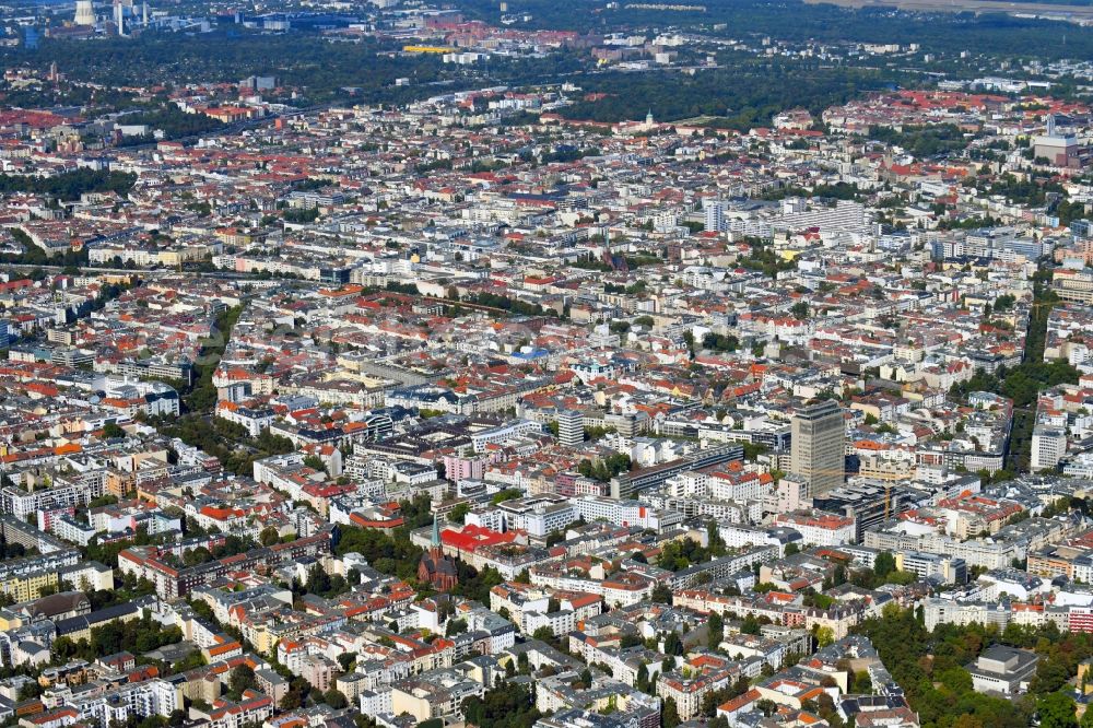 Aerial image Berlin - District with den Wohngebieten along the Bundesallee, Kurfuerstendamm, Hohenzollerndamm, Uhlandstrasse in the city in the district Wilmersdorf in Berlin, Germany