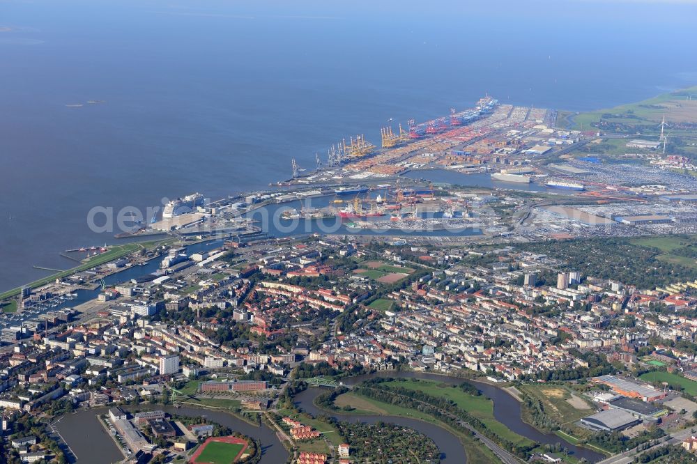 Bremerhaven from the bird's eye view: Districts Mitte, Lehe und Stadtbremisches Ueberseehafengebiet with its residential areas and port facilities and the nearby river Geeste aswell as the mouth of the river Weser joining the North Sea in the city Bremerhaven in the state Bremen