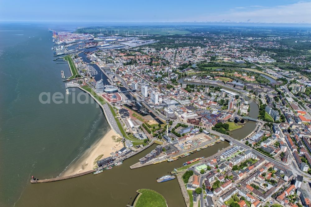 Bremerhaven from above - Districts Mitte, Lehe und Stadtbremisches Ueberseehafengebiet with its residential areas and port facilities and the nearby river Geeste aswell as the mouth of the river Weser joining the North Sea in the city Bremerhaven in the state Bremen