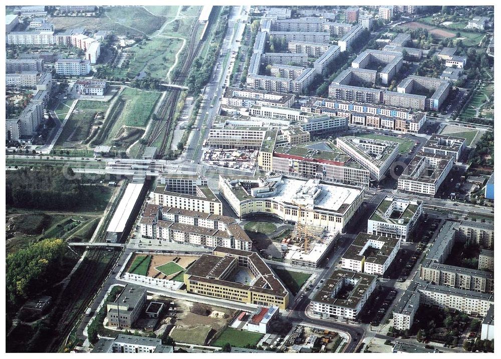 Berlin - Hellersdorf from the bird's eye view: Stadtteilzentrum Helle Mitte in Berlin - Hellersdorf.