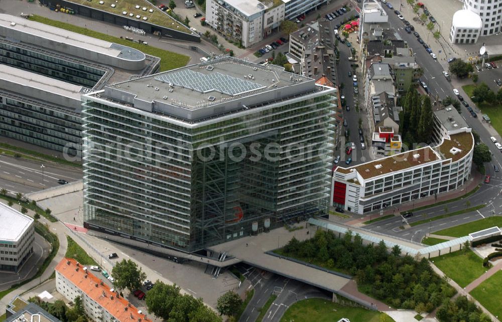 Aerial image Düsseldorf - Blick auf das Stadttor und das Büro des Ministerprasidenten von NRW. Duesseldorf town gate and seat of the government of the federal state Northrhine Westphalia.