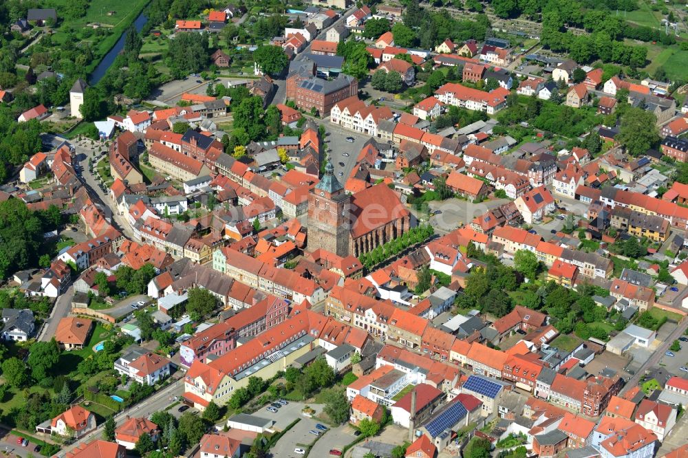 Osterburg from the bird's eye view: City center, Old Town and downtown Osterburg in Saxony-Anhalt