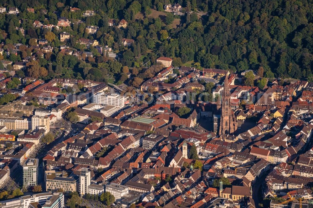 Freiburg im Breisgau from the bird's eye view: The city center and old town with cathedral in the downtown area in Freiburg im Breisgau in the state Baden-Wurttemberg, Germany