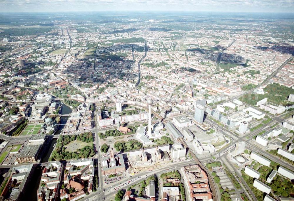 Berlin - Friedrichshain from above - Stadtzentrum von Berlin - Mitte am Berliner Fernsehturm