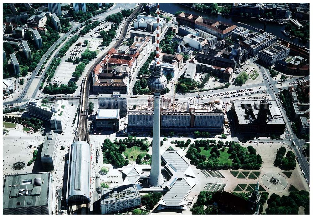 Aerial photograph Berlin - Stadtzentrum von Berlin - Mitte mit dem Fernsehturm.07.05.2003