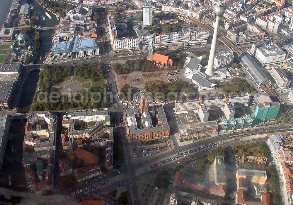 Aerial image Berlin - Stadtzentrum am Berliner Fernsehturm am Alexanderplatz in Berlin-Mitte.