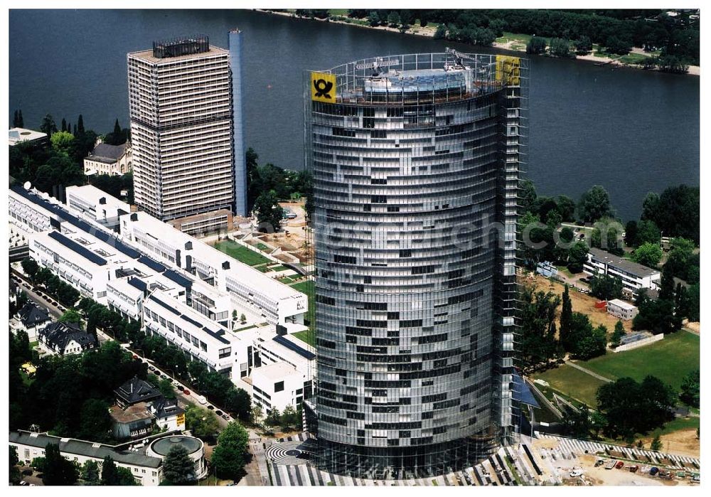 Aerial image Bonn - Stadtzentrum von Bonn mit dem neuerbauten Post-Tower, dem Sitz der Deutschen Post AG. Datum: 26.05.03