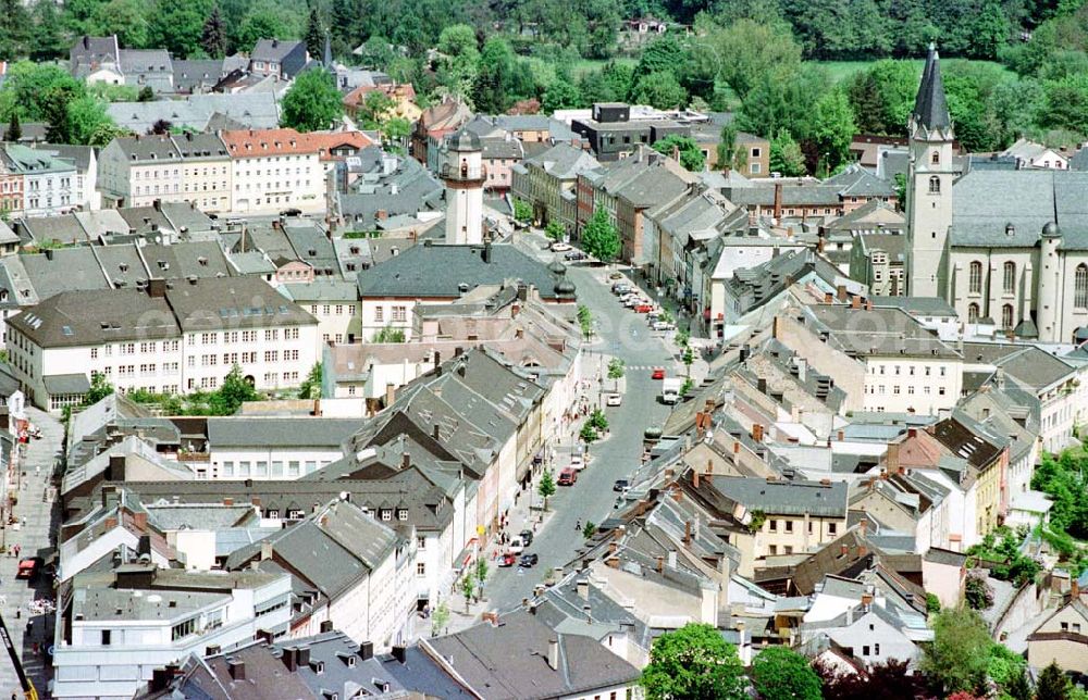 Aerial image Hof / Bayern - Stadtzentrum mit Einkaufsboulevard in Hof.