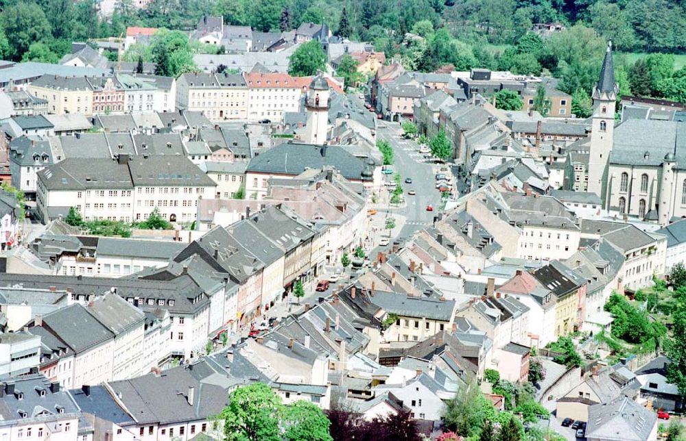 Aerial photograph Hof / Bayern - Stadtzentrum mit Einkaufsboulevard in Hof.