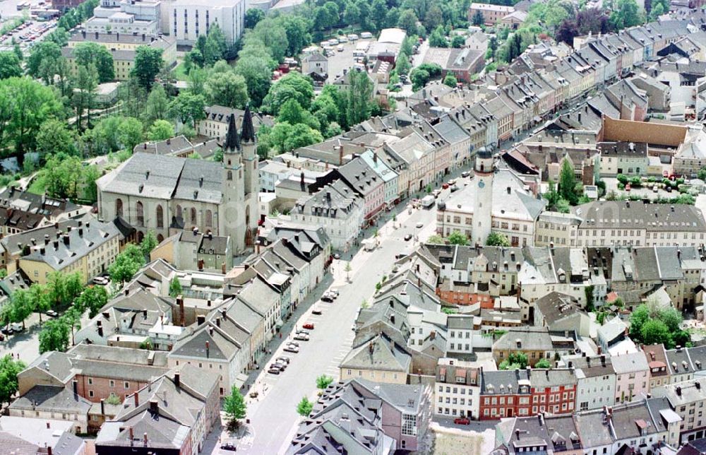 Hof / Bayern from above - Stadtzentrum mit Einkaufsboulevard in Hof.