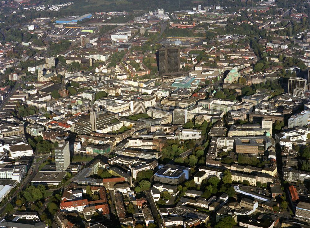 Aerial photograph Essen - The city centre of Essen that is overtopped by the city hall. Streets encircle the centre