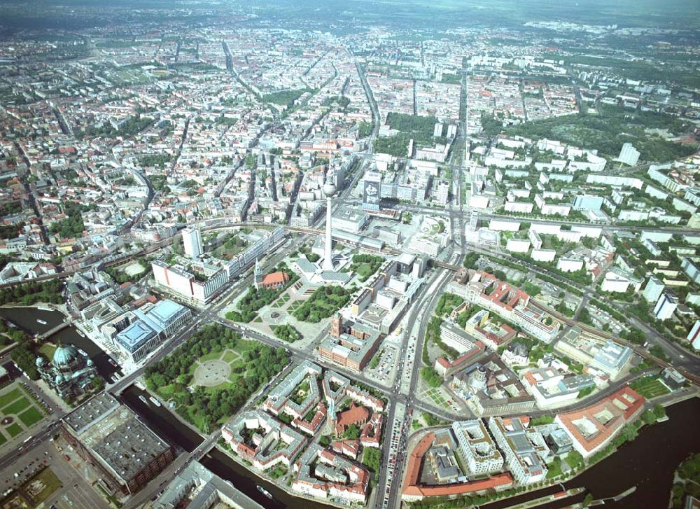 Aerial image Berlin - Blick auf das Wohngebiet am Nikolaiviertel der WBM unmittelbar Fernsehturm in Berlin - Mitte.