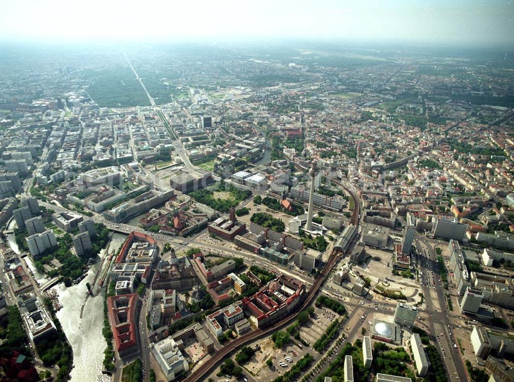 Aerial photograph Berlin - Blick auf das Wohngebiet am Nikolaiviertel der WBM unmittelbar Fernsehturm in Berlin - Mitte.