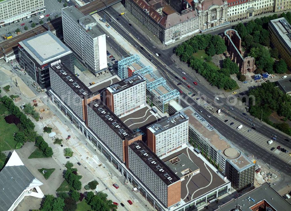 Berlin from the bird's eye view: Fertig umgebaute Rathauspassagen der WBM am Roten Rathaus unmittelbar am Berliner Fernsehturm in Berlin-Mitte.