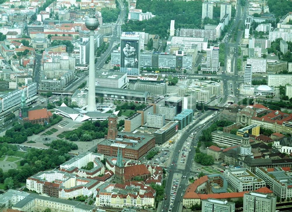 Berlin from above - Blick auf das Wohngebiet am Nikolaiviertel der WBM unmittelbar Fernsehturm in Berlin - Mitte.