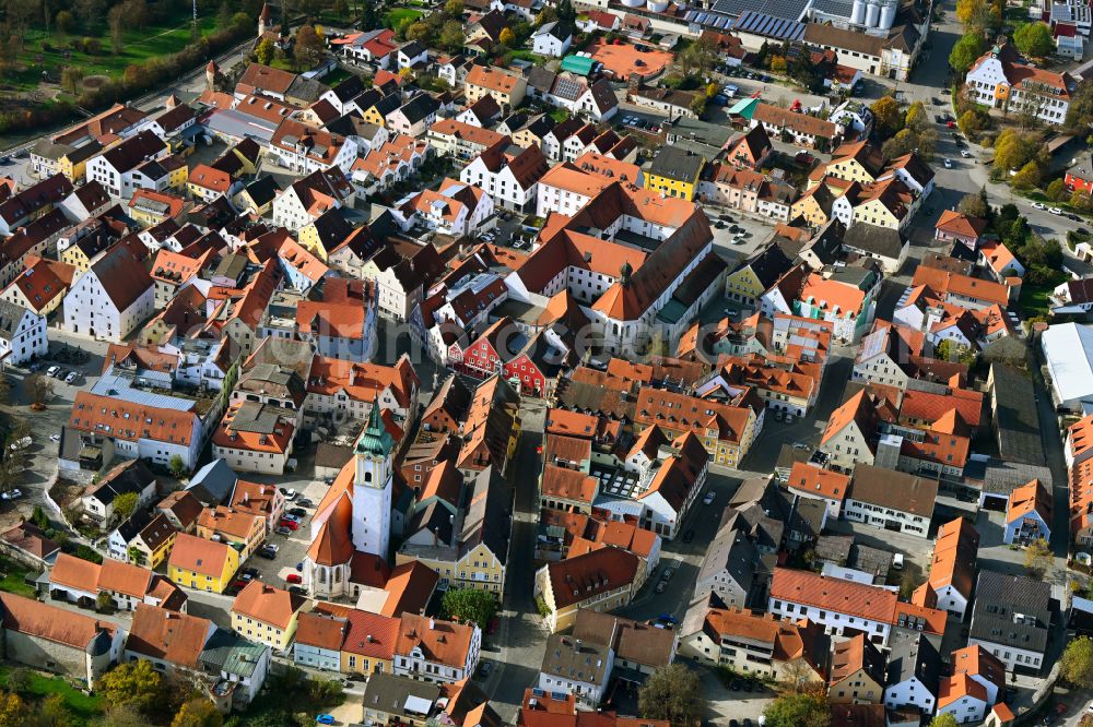 Abensberg from the bird's eye view: The city center in the downtown area in Abensberg in the state Bavaria, Germany