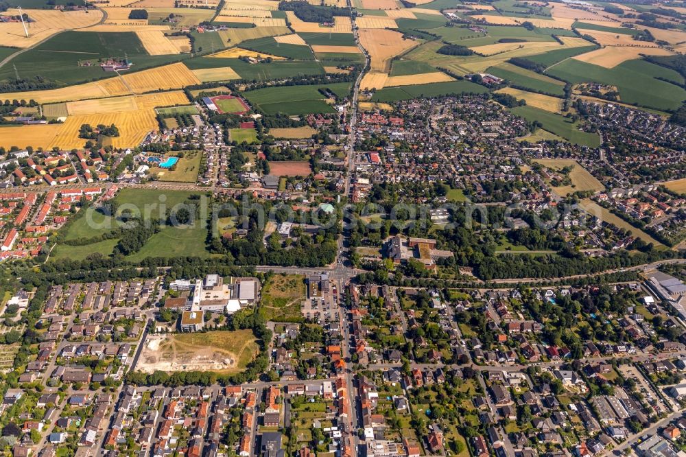 Aerial image Ahlen - The city center in the downtown area in Ahlen in the state North Rhine-Westphalia, Germany