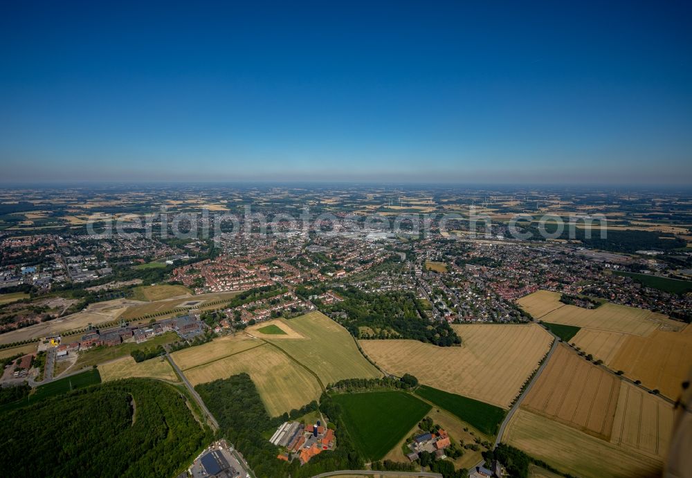 Aerial image Ahlen - The city center in the downtown area in Ahlen in the state North Rhine-Westphalia, Germany