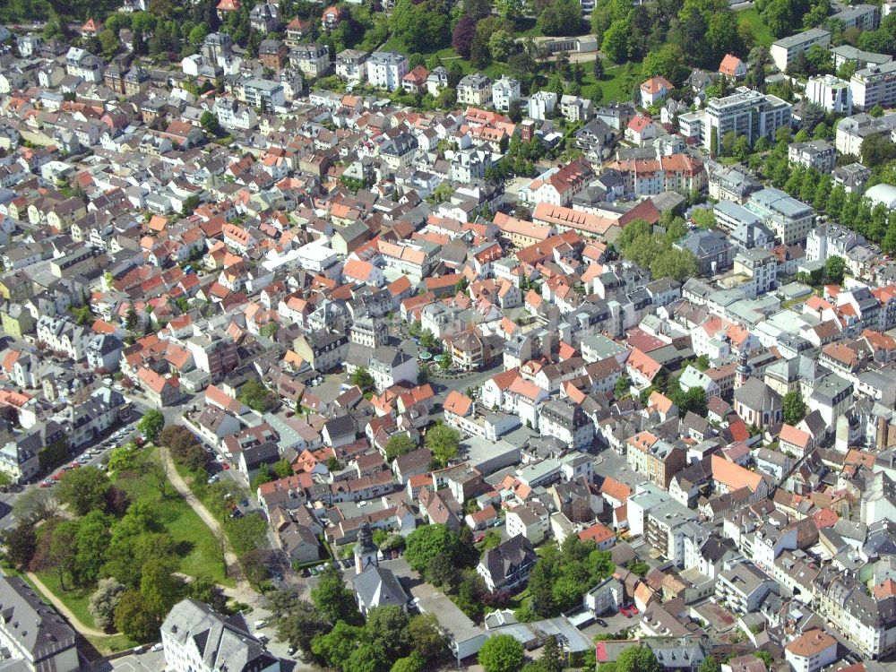 Aerial image Bad Nauheim - The city center in the downtown area in Bad Nauheim in the state Hesse, Germany