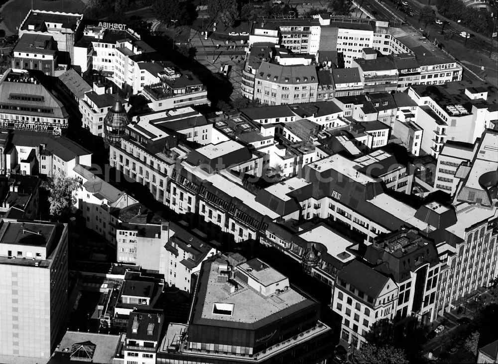 Düsseldorf from above - The city center in the downtown area Blumenstrasse - Martin-Luther-Platz in Duesseldorf in the state North Rhine-Westphalia, Germany