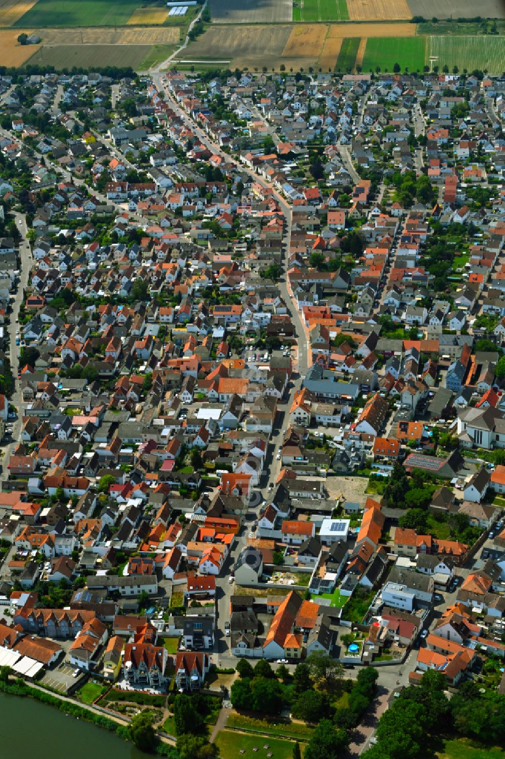 Bobenheim-Roxheim from the bird's eye view: The city center in the downtown area in Bobenheim-Roxheim in the state Rhineland-Palatinate, Germany