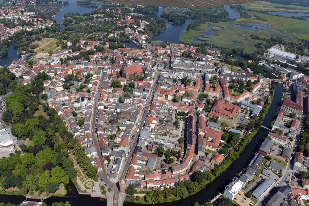 Aerial photograph Brandenburg an der Havel - The city center in the downtown area in Brandenburg an der Havel in the state Brandenburg