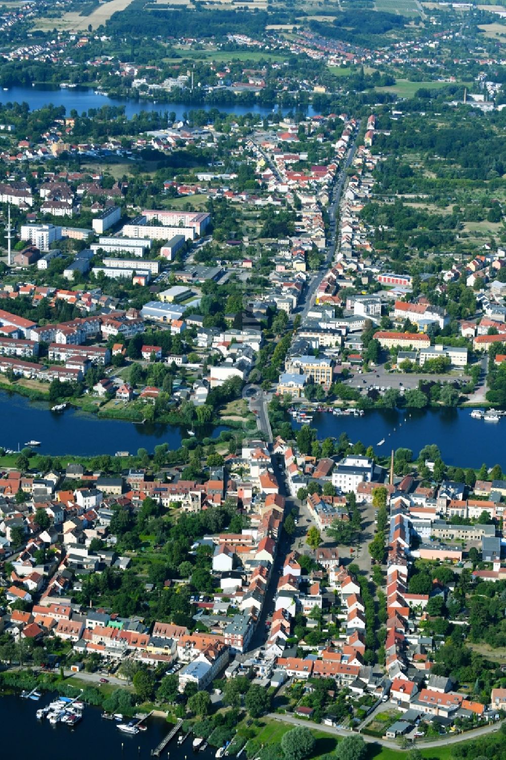 Aerial image Werder (Havel) - The city center in the downtown area Brandenburger Strasse - Torstrasse in Werder (Havel) in the state Brandenburg, Germany