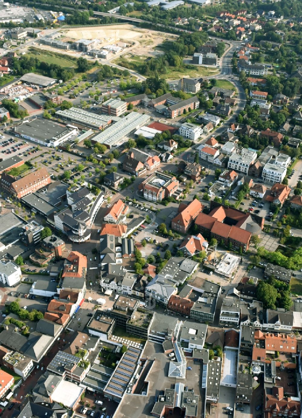 Aerial image Cloppenburg - The city center in the downtown area in Cloppenburg in the state Lower Saxony