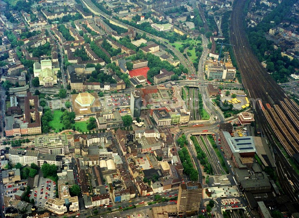 Aerial image Duisburg - The city center in the downtown are in Duisburg in the state North Rhine-Westphalia